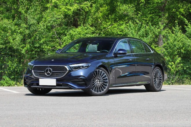 Mercedes-benz E-Class 1