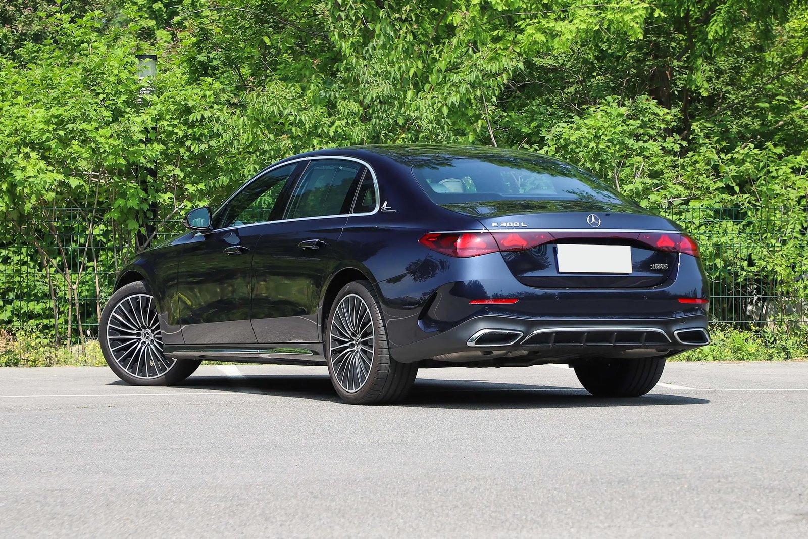 Mercedes-benz E-Class 4