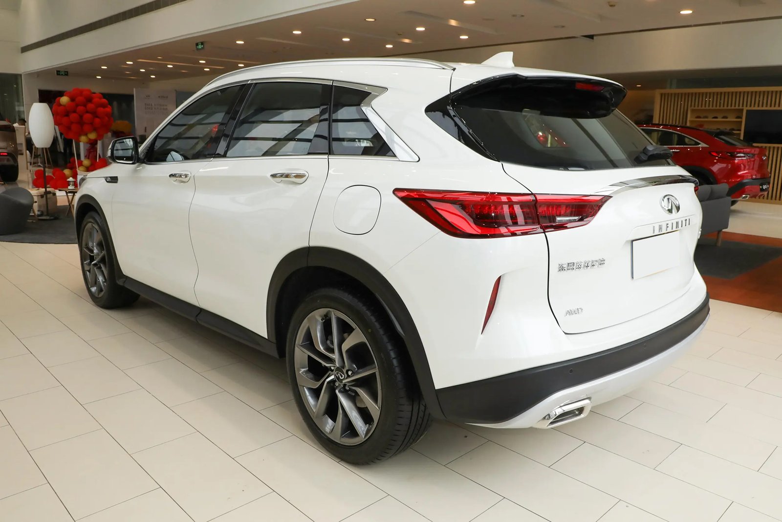 Infiniti QX50 4