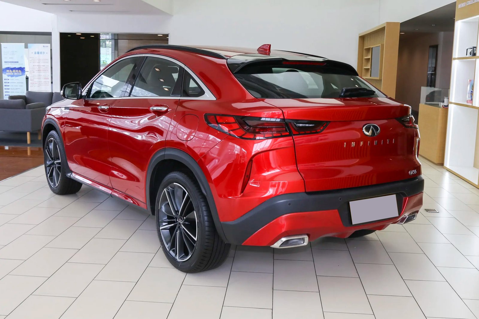Infiniti QX55 4