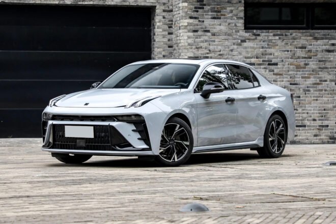 LYNK & CO 03 1