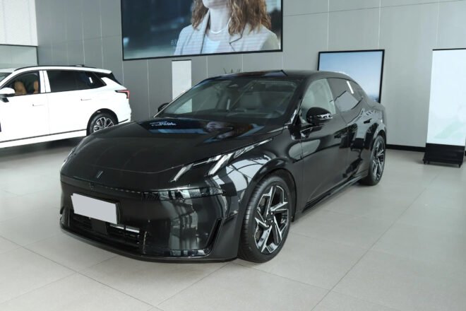 LYNK & CO 07 EM-P 1