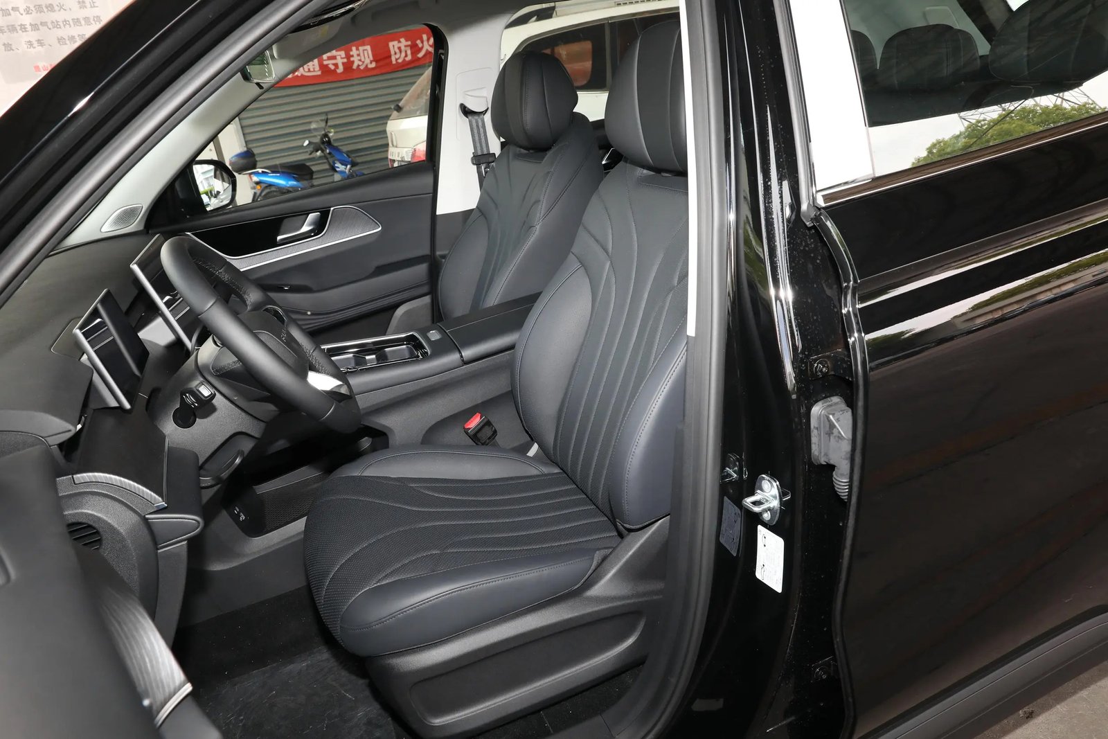 Chery Fengyun T9 6