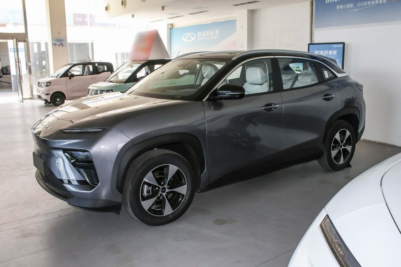 Chery eQ7 3