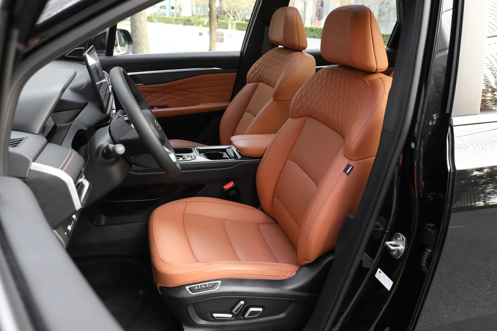 Geely Haoyue L 6