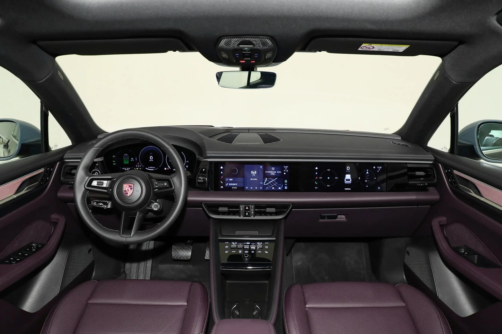 Porsche Macan EV 5