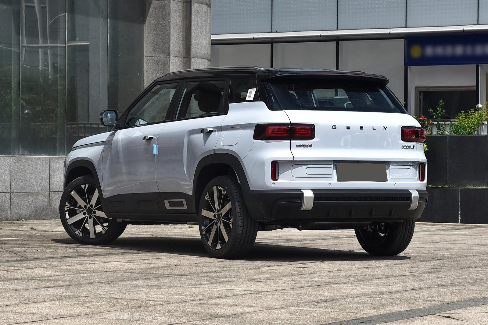 Geely ICON 4