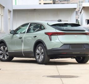 Buick E4 4