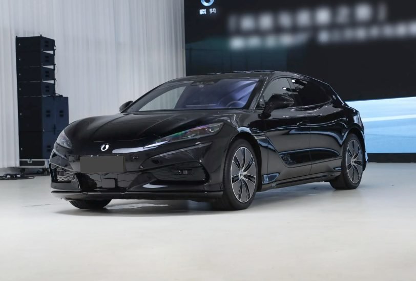 Denza Z9GT EV 1