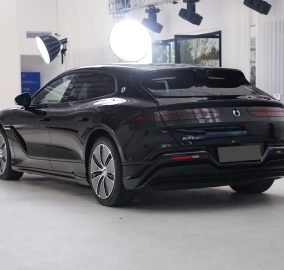 Denza Z9GT EV 4
