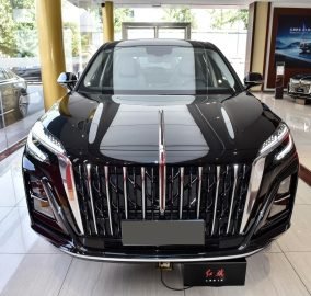 Hongqi HS3 2