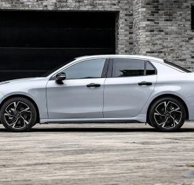 LYNK & CO 03 3