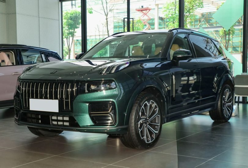 LYNK & CO 09 EM-P 1