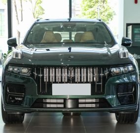 LYNK & CO 09 EM-P 2