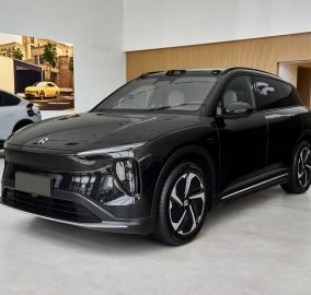 NIO ES6 1