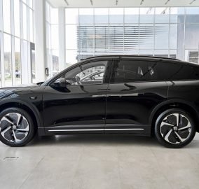 NIO ES6 3