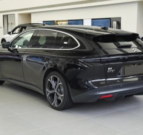 NIO ET5T 4