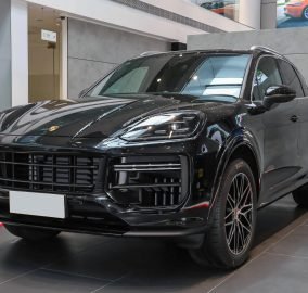 Porsche Cayenne 1