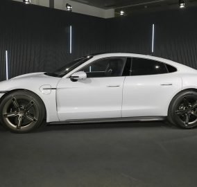 Porsche Taycan 3