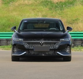 VOYAH ZhuiGuang PHEV 2
