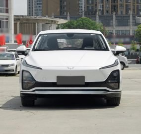 Wuling E5 2