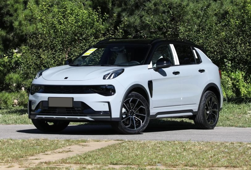 ‌Lynk & Co 01 EM-P 1